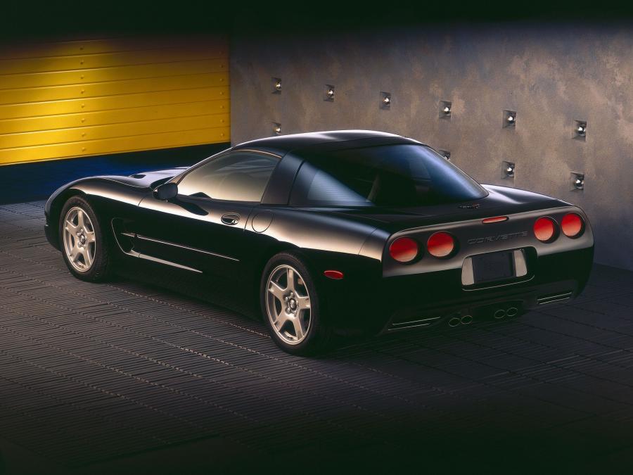  Chevrolet Corvette Coupe (C5) 1997 года  (NA) (фото 23 из 31)